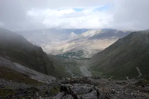 The vast Muktinath valley seen from the descent